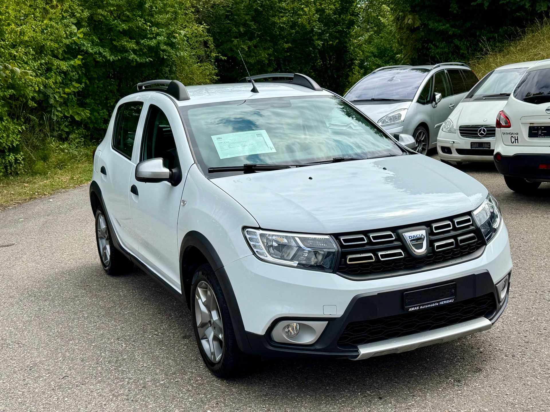 DACIA Sandero Tce 90 Stepway Lauréate Automatic-image-12