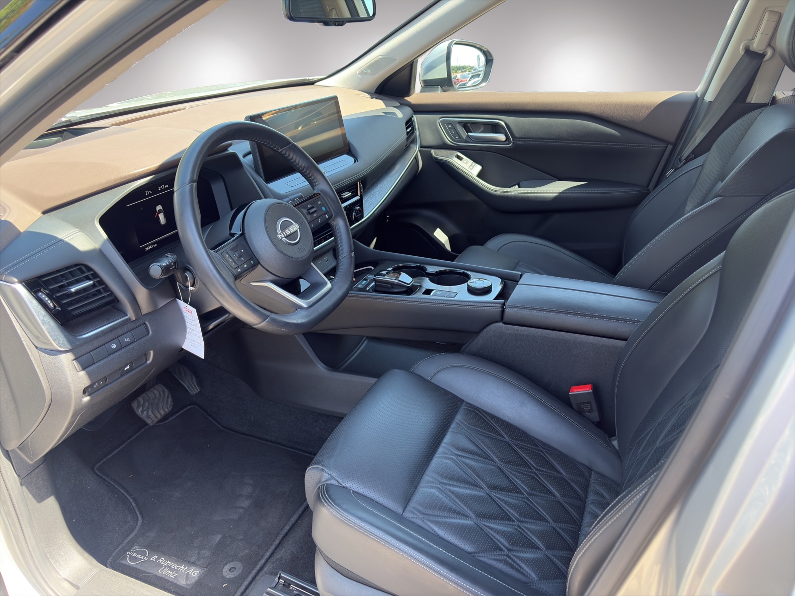 NISSAN X-Trail 1.5 VC-T Tekna+ e-4orce-image-5