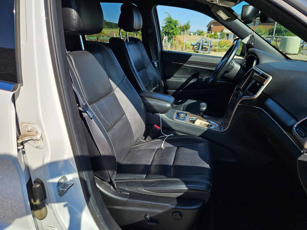 JEEP Grand Cherokee 3.0 CRD Limited Automatic-image-9