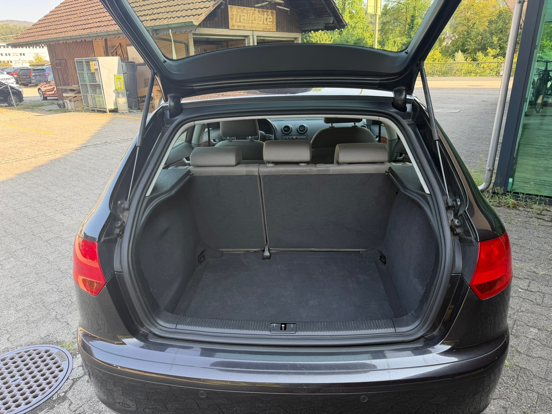 AUDI A3 Sportback 2.0 Turbo FSI Ambition S-tronic-image-11