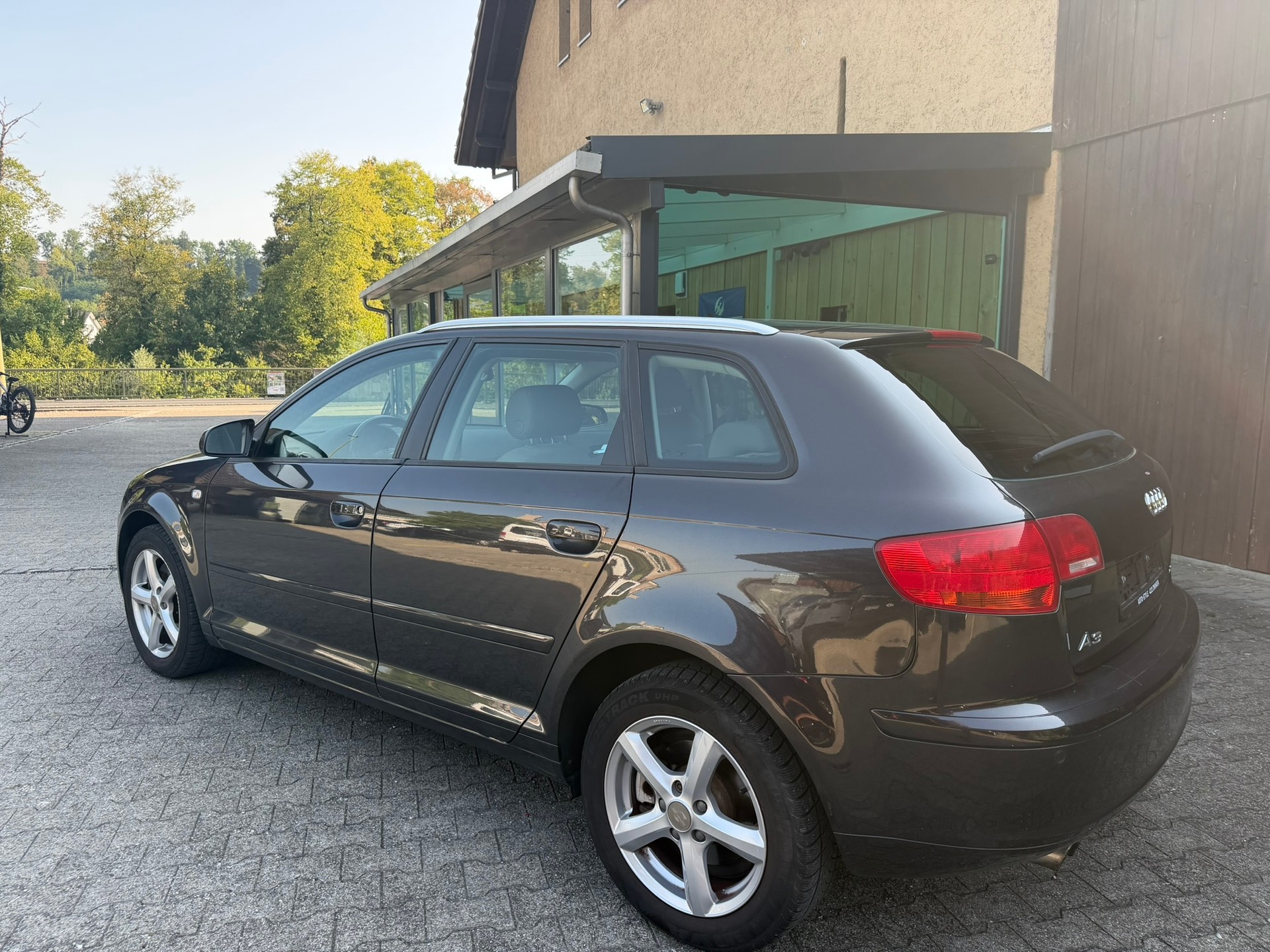 AUDI A3 Sportback 2.0 Turbo FSI Ambition S-tronic-image-5