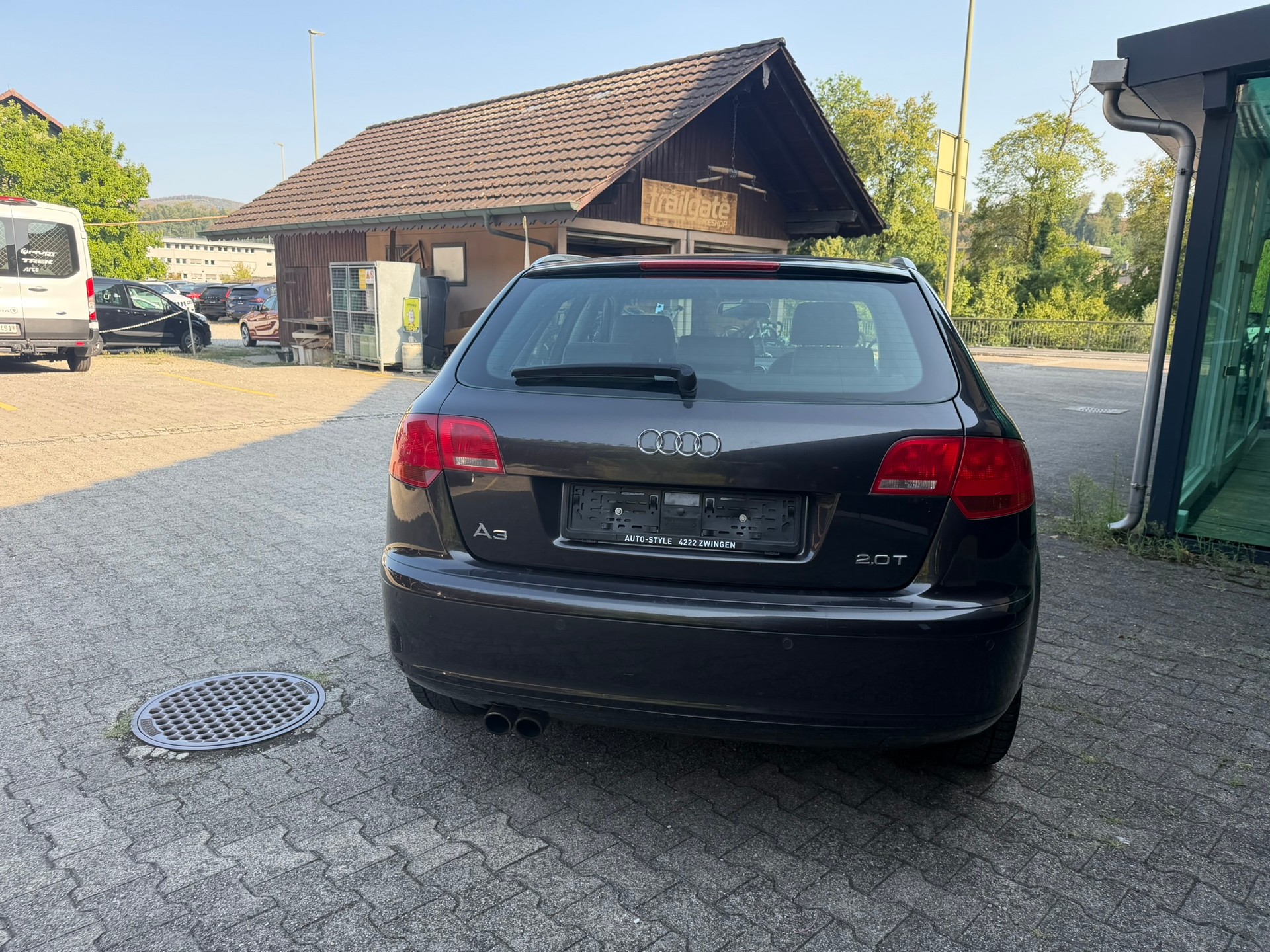 AUDI A3 Sportback 2.0 Turbo FSI Ambition S-tronic-image-4