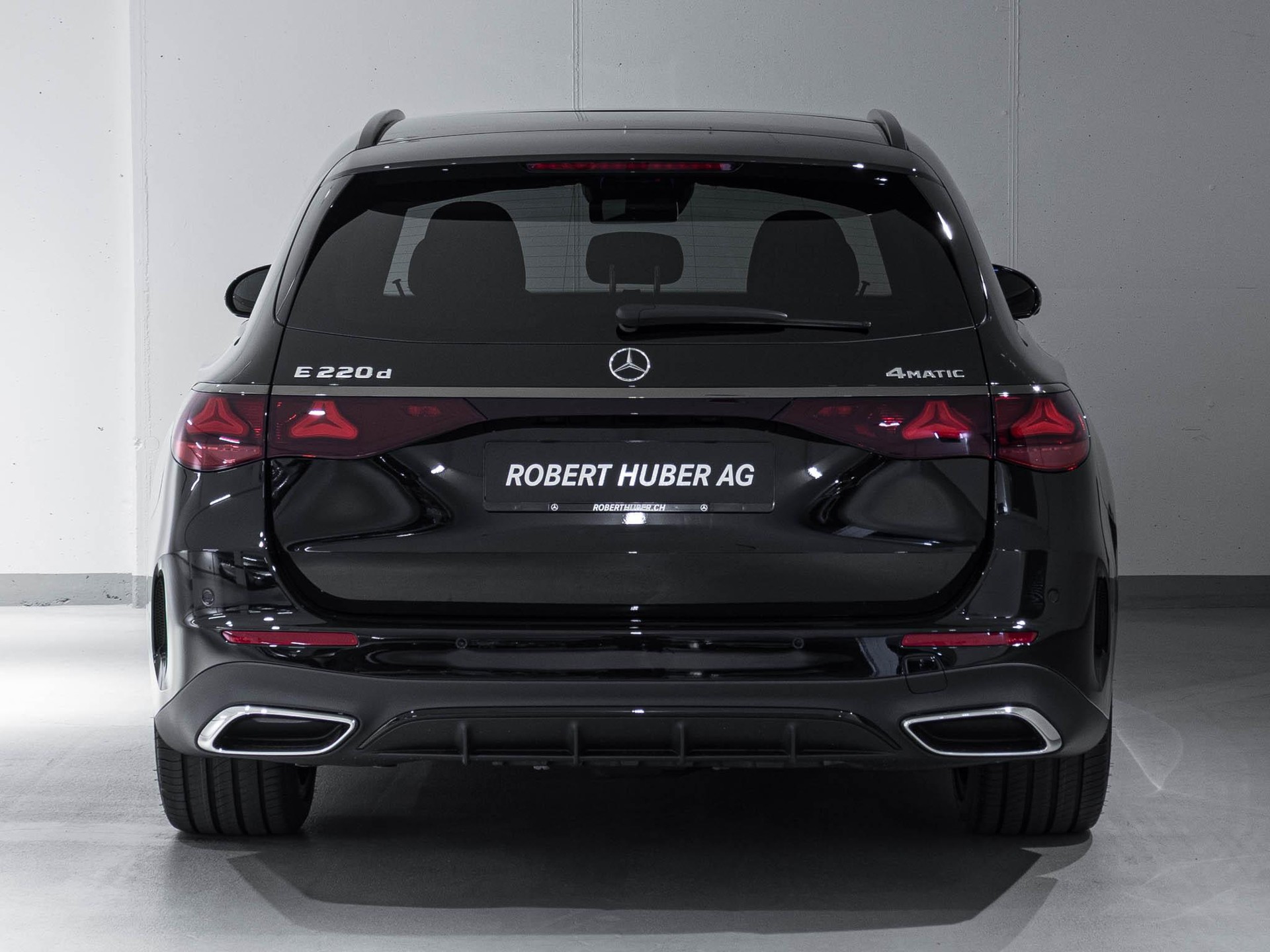 MERCEDES-BENZ E 220 d 4MATIC T-Modell "Swiss Star"-image-5