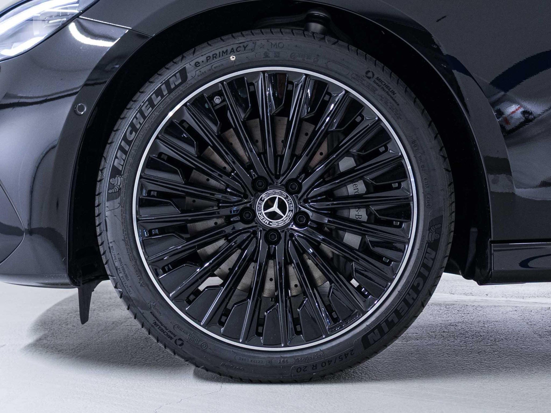MERCEDES-BENZ E 220 d 4MATIC T-Modell "Swiss Star"-image-13