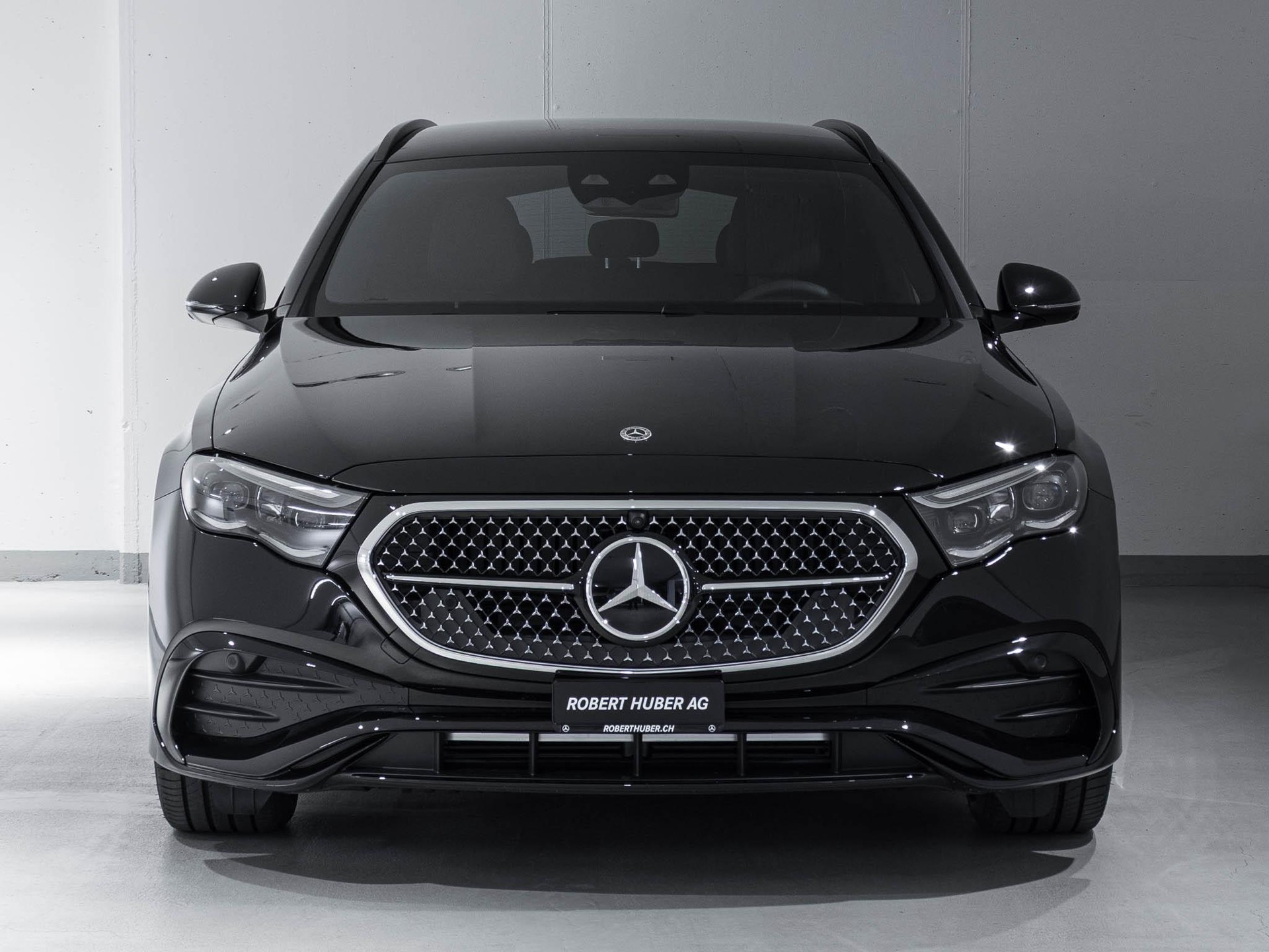 MERCEDES-BENZ E 220 d 4MATIC T-Modell "Swiss Star"-image-2