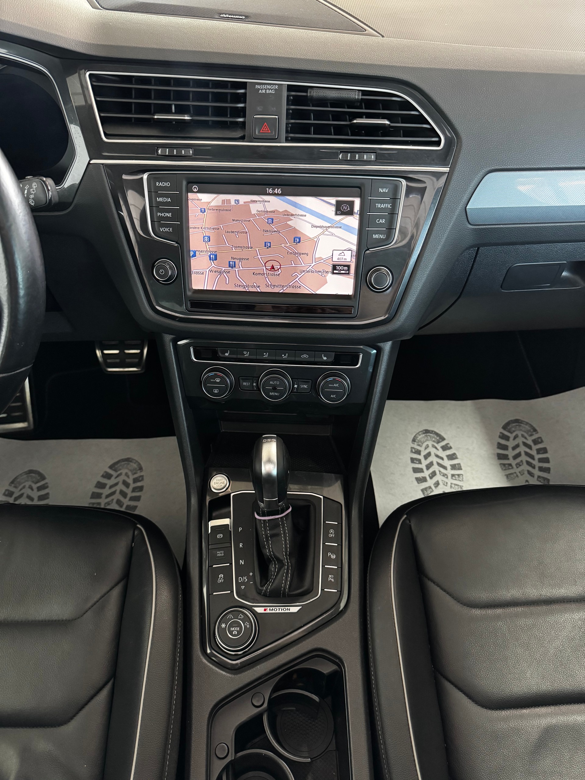 VW Tiguan 2.0TSI R-Line 4Motion DSG-image-16