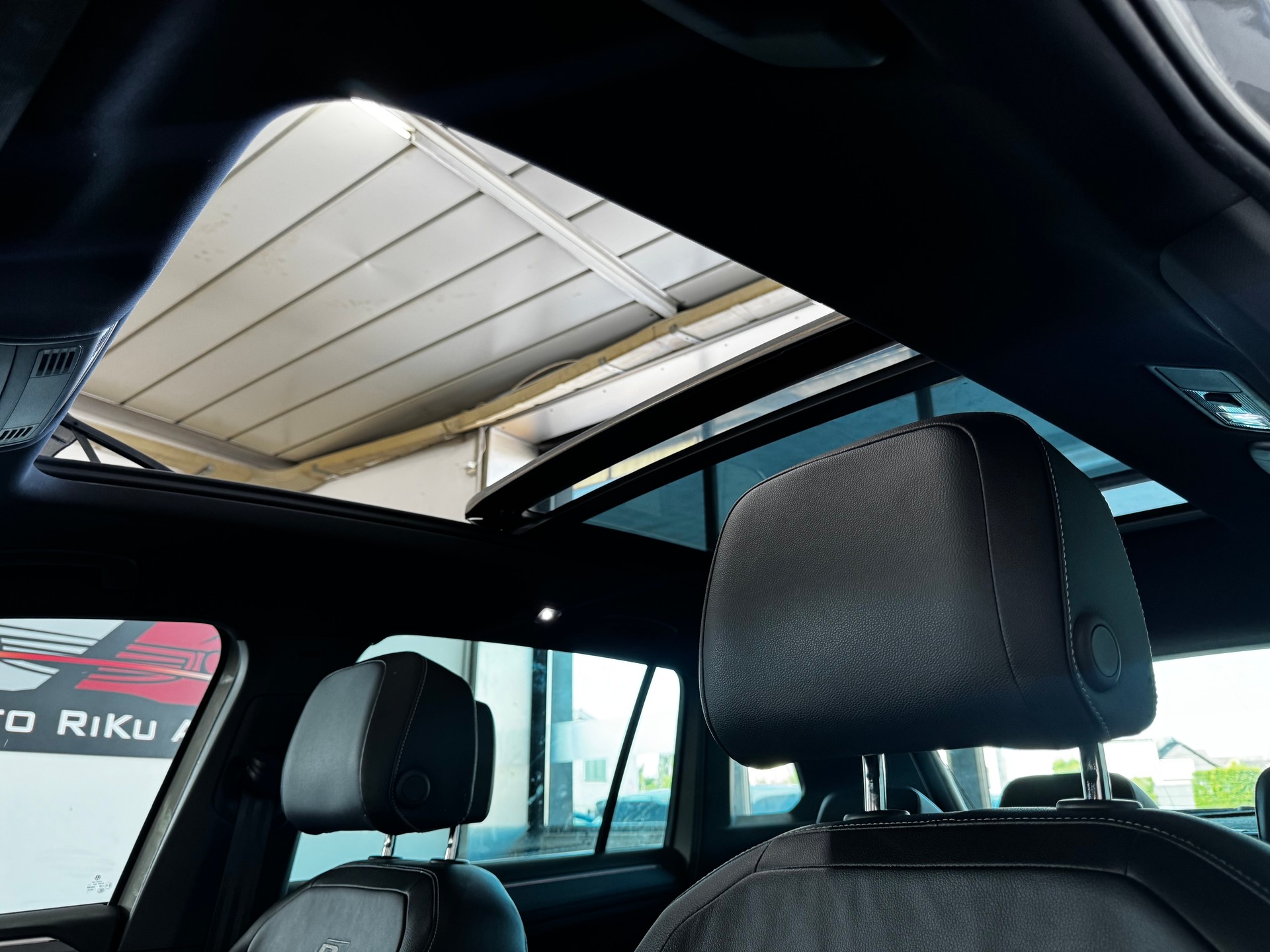 VW Tiguan 2.0TSI R-Line 4Motion DSG-image-20