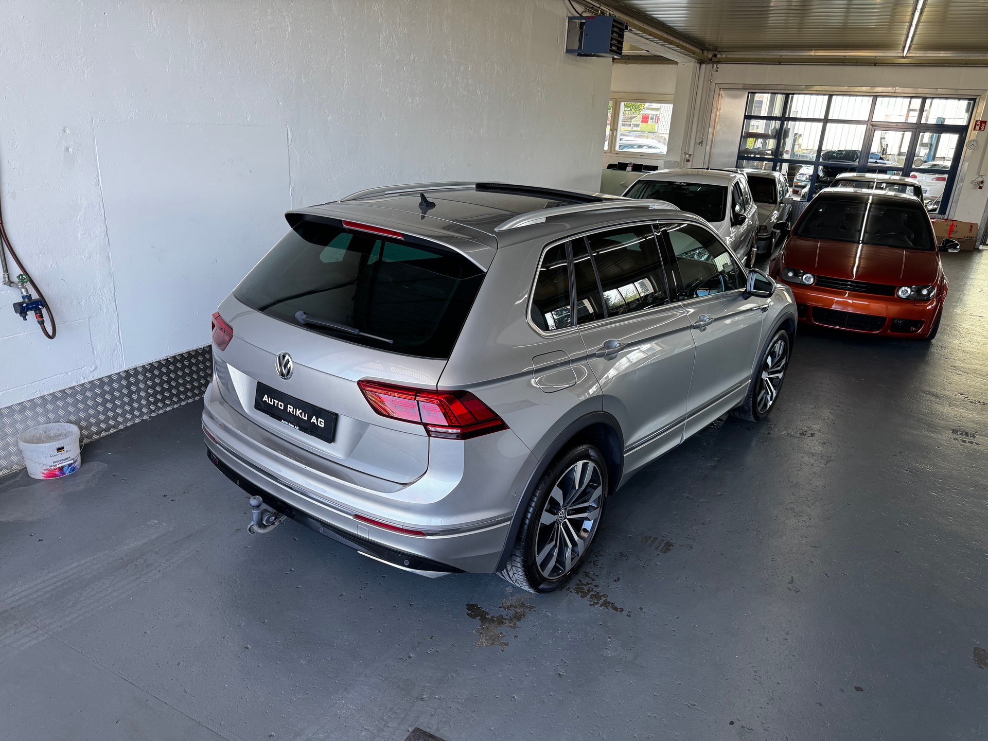 VW Tiguan 2.0TSI R-Line 4Motion DSG-image-8