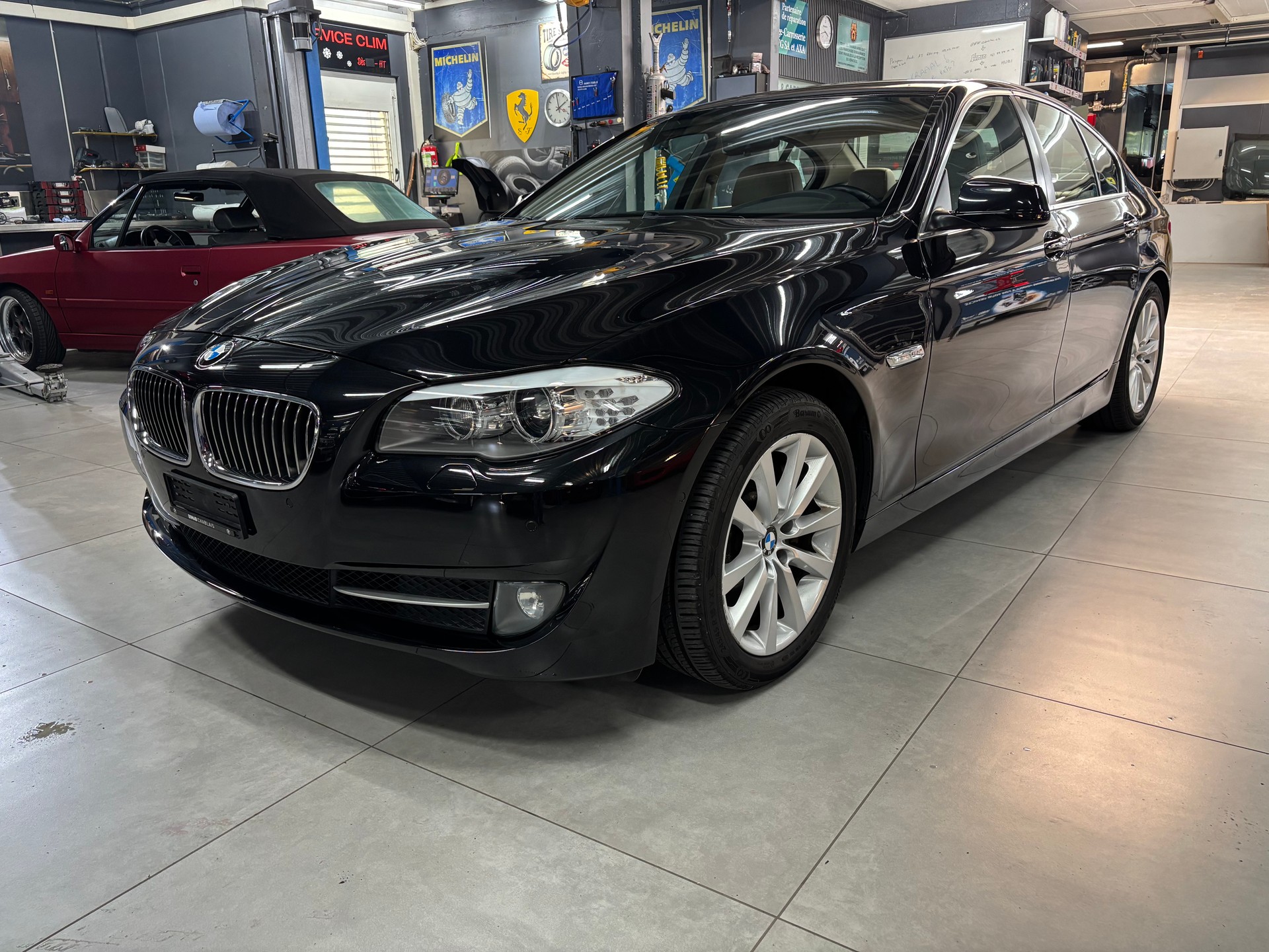 BMW 525d xDrive Steptronic-image-0