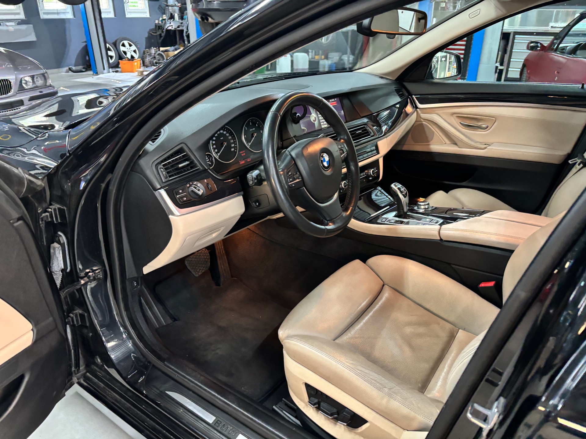 BMW 525d xDrive Steptronic-image-9