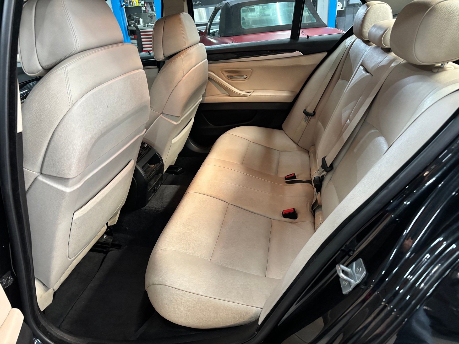 BMW 525d xDrive Steptronic-image-10