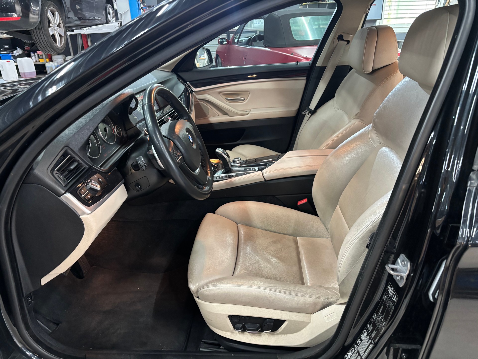 BMW 525d xDrive Steptronic-image-8