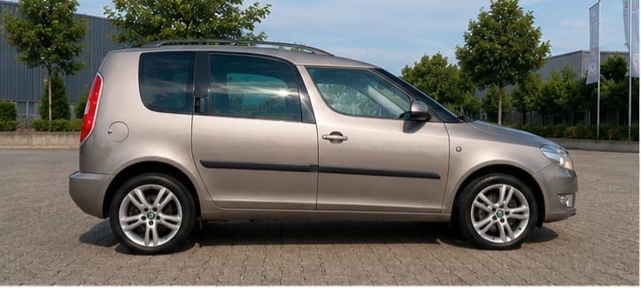 SKODA Roomster 1.2 TSI Style-image-4