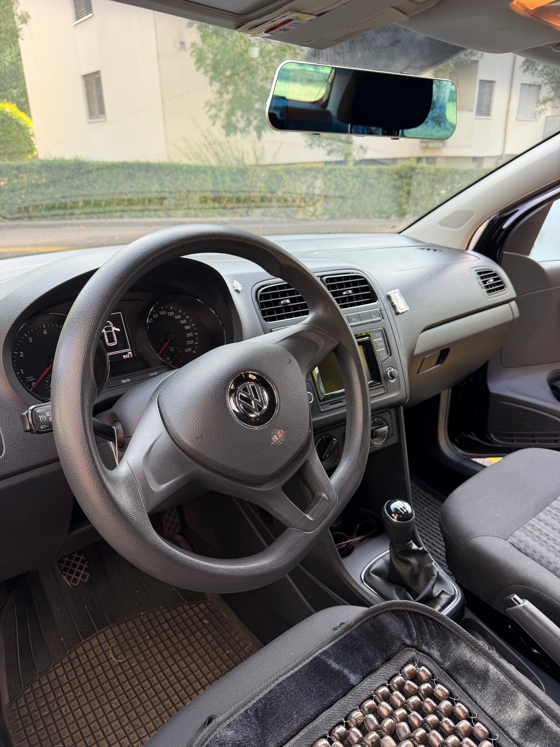 VW 1.0 MPI 60 BlueMT Trendline-image-4