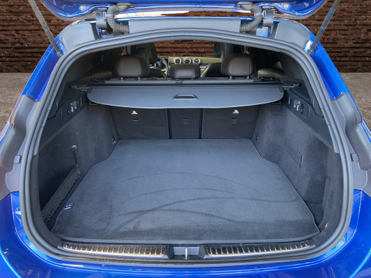 MERCEDES-BENZ C 220 d T 4M AMG Line-image-6