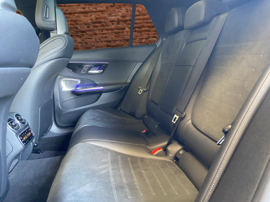 MERCEDES-BENZ C 220 d T 4M AMG Line-image-13