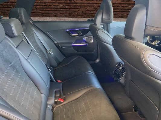 MERCEDES-BENZ C 220 d T 4M AMG Line-image-12