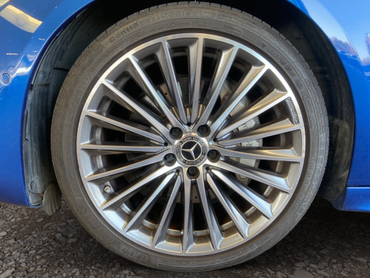 MERCEDES-BENZ C 220 d T 4M AMG Line-image-7