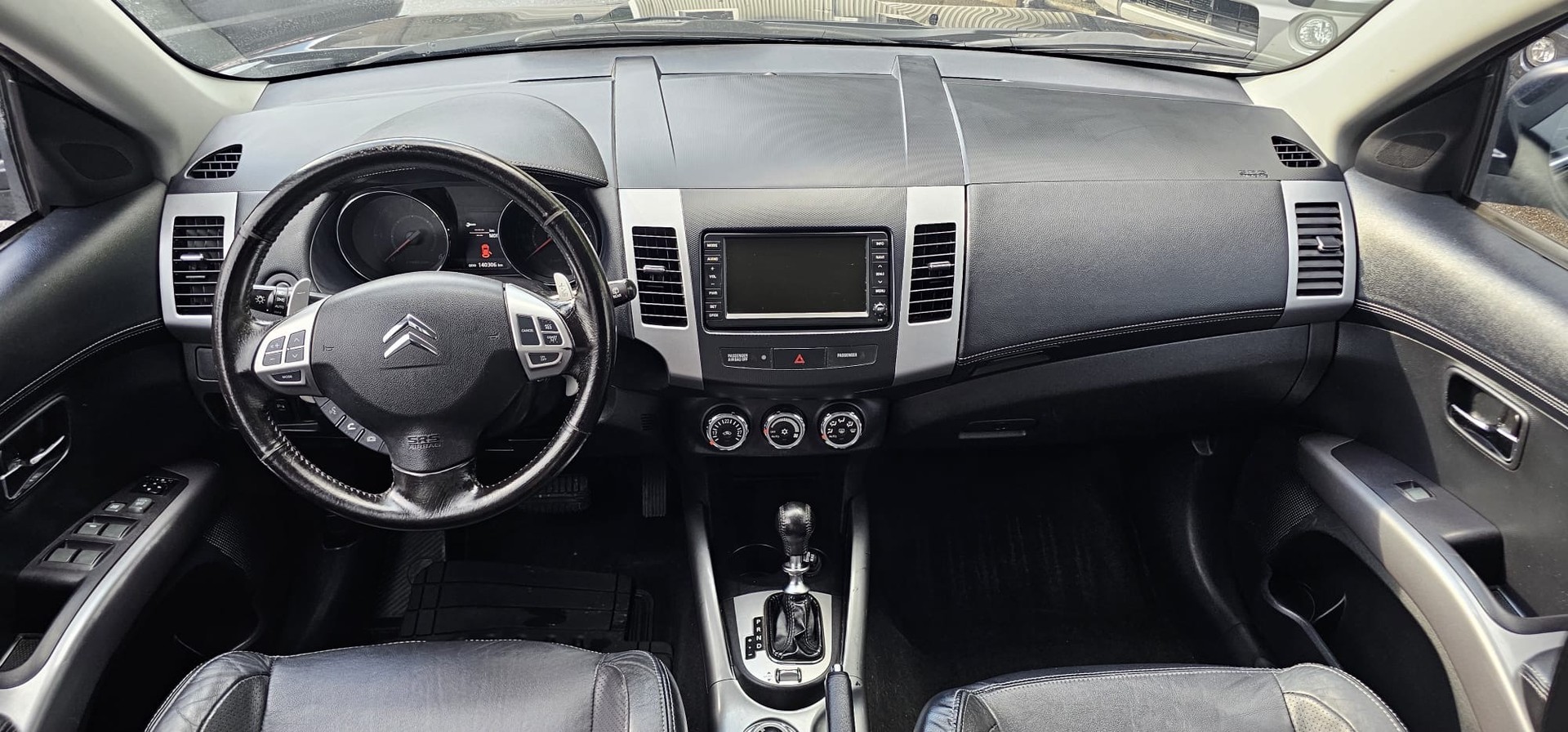 CITROEN C-Crosser 2.2 HDi VTR DCS6-image-11