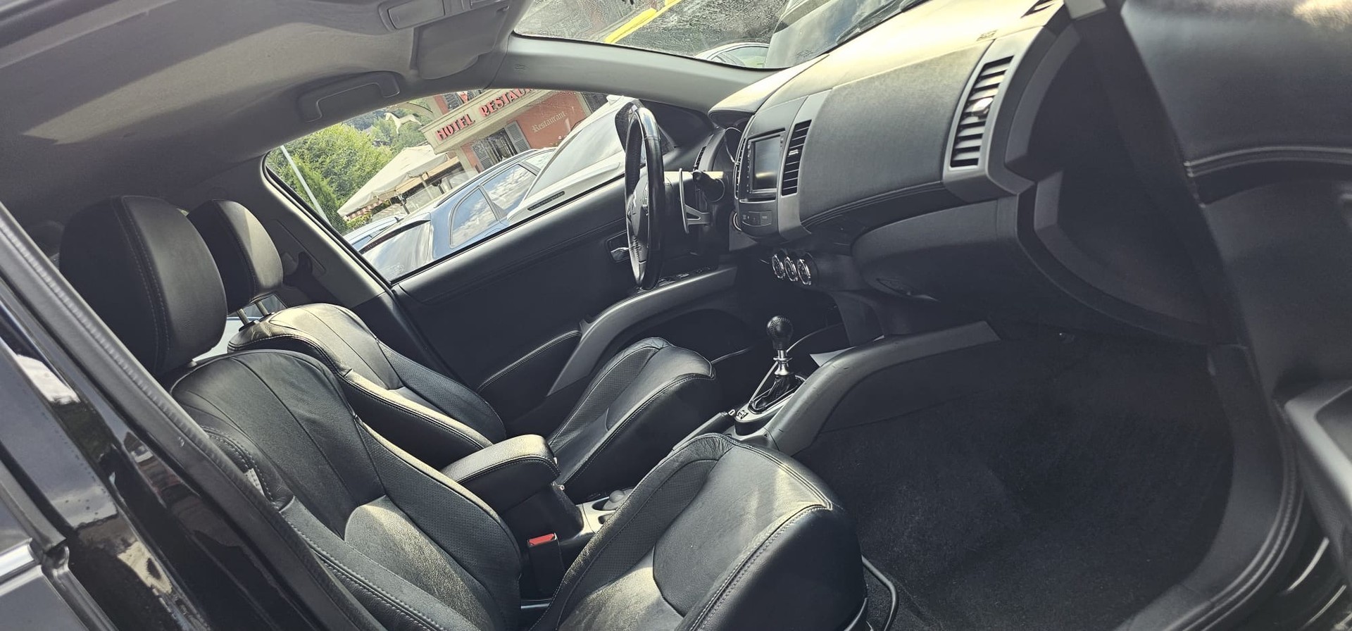CITROEN C-Crosser 2.2 HDi VTR DCS6-image-9