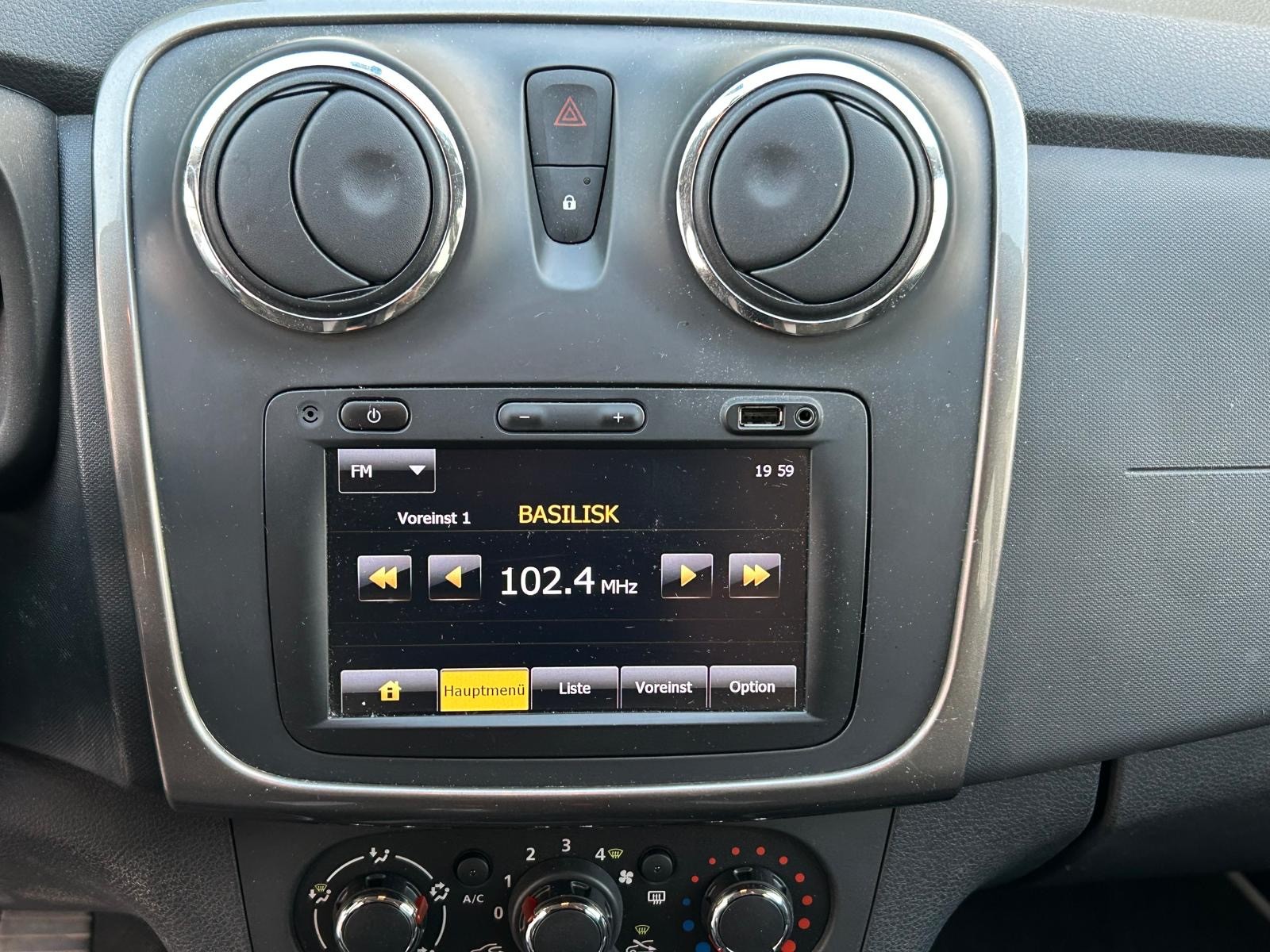 DACIA Sandero Tce 90 Stepway Ambiance-image-14
