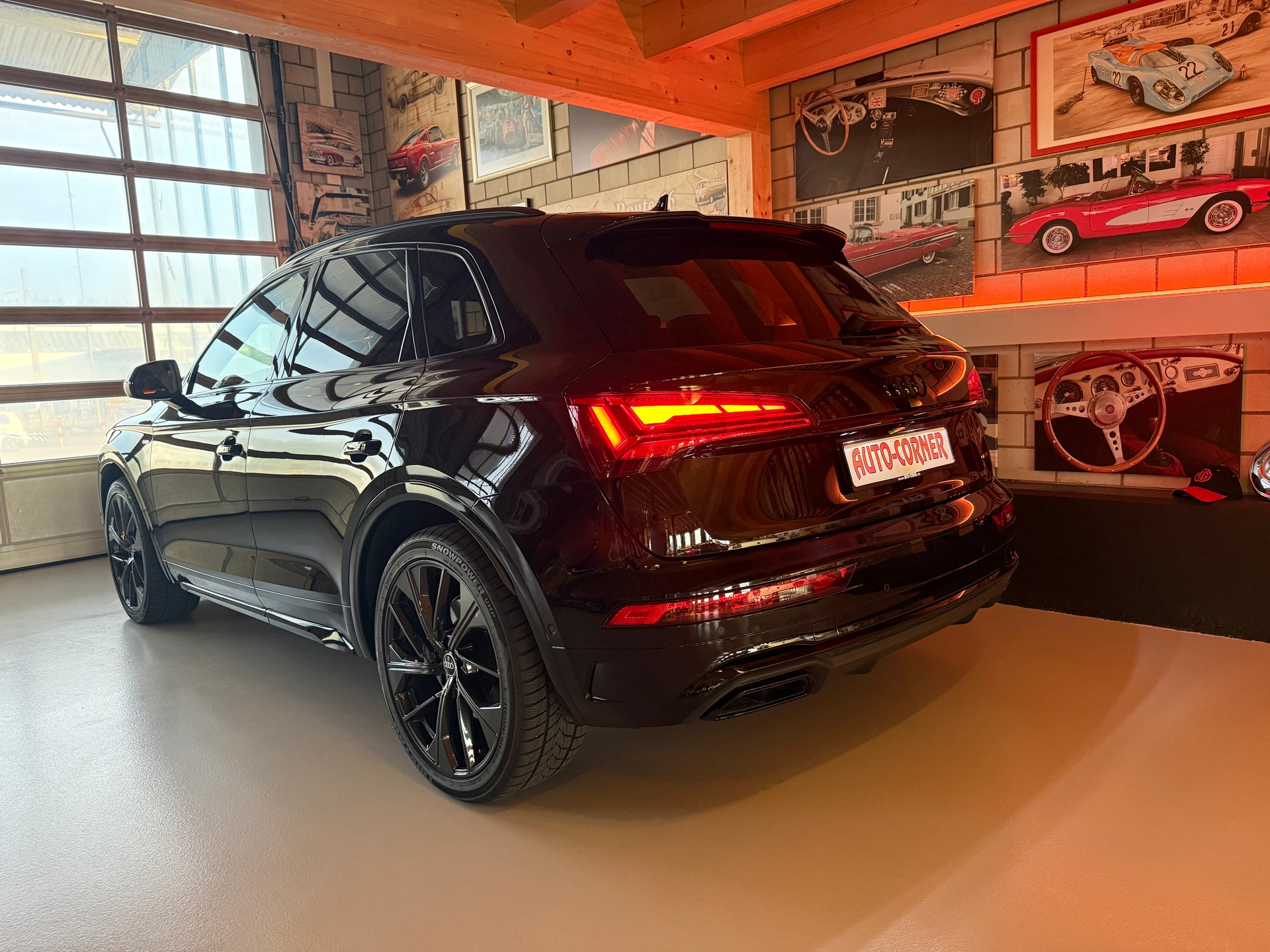 AUDI Q5 40 TDI S-line 4x4 CH mit mega Ausstattung quattro Automat S-tronic-image-2