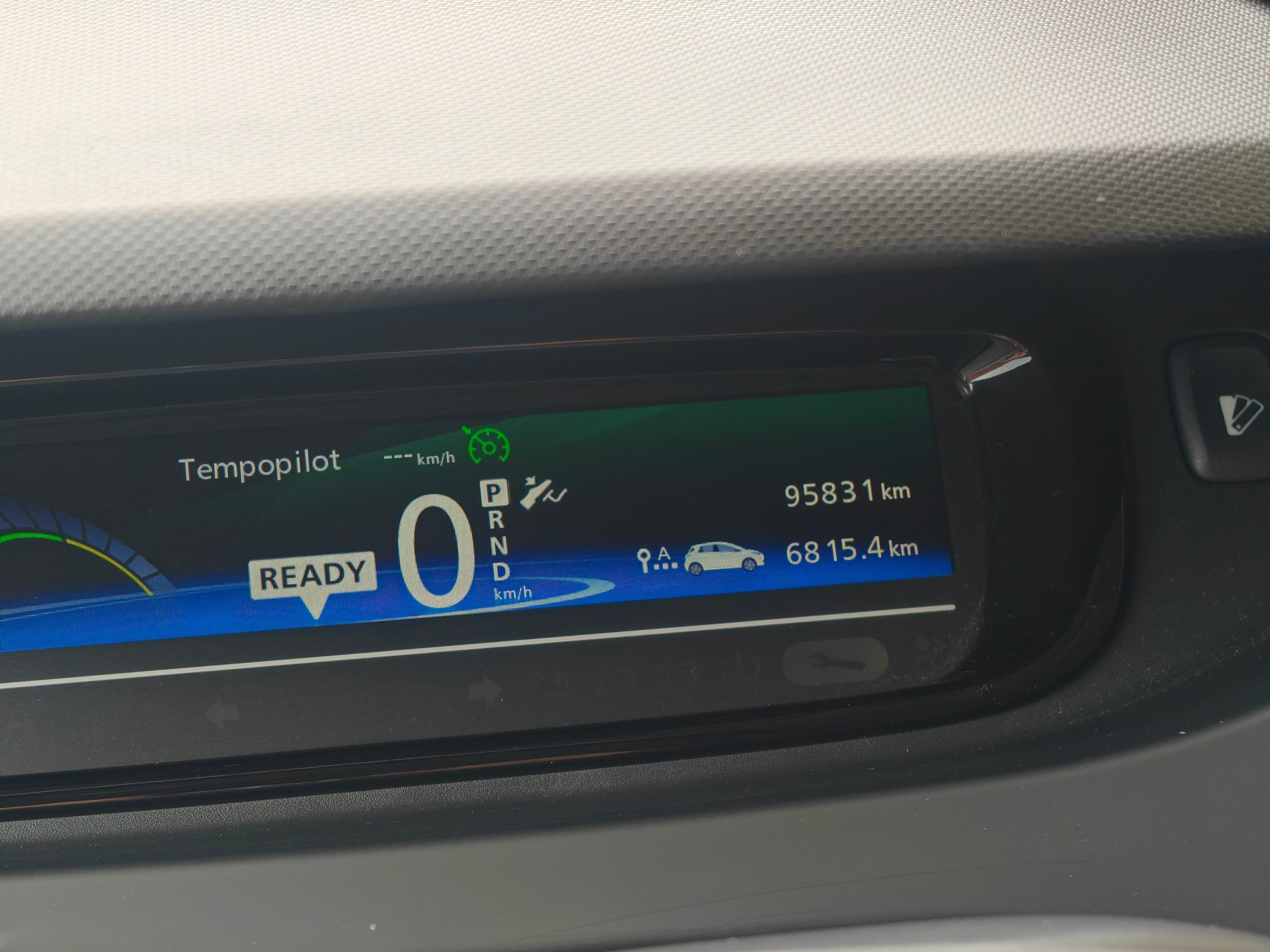 RENAULT Q90 inkl. Batterie-image-5