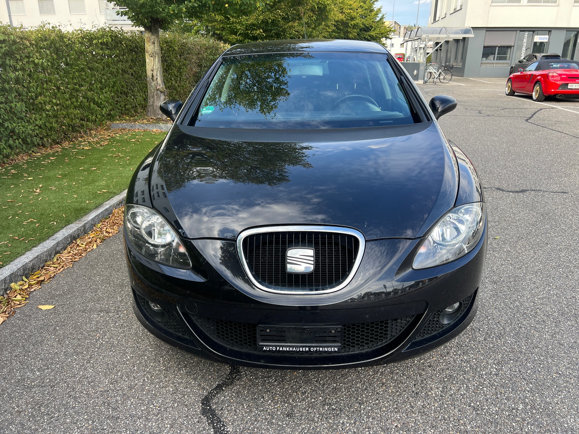 SEAT Leon 1.6 Reference-image-1