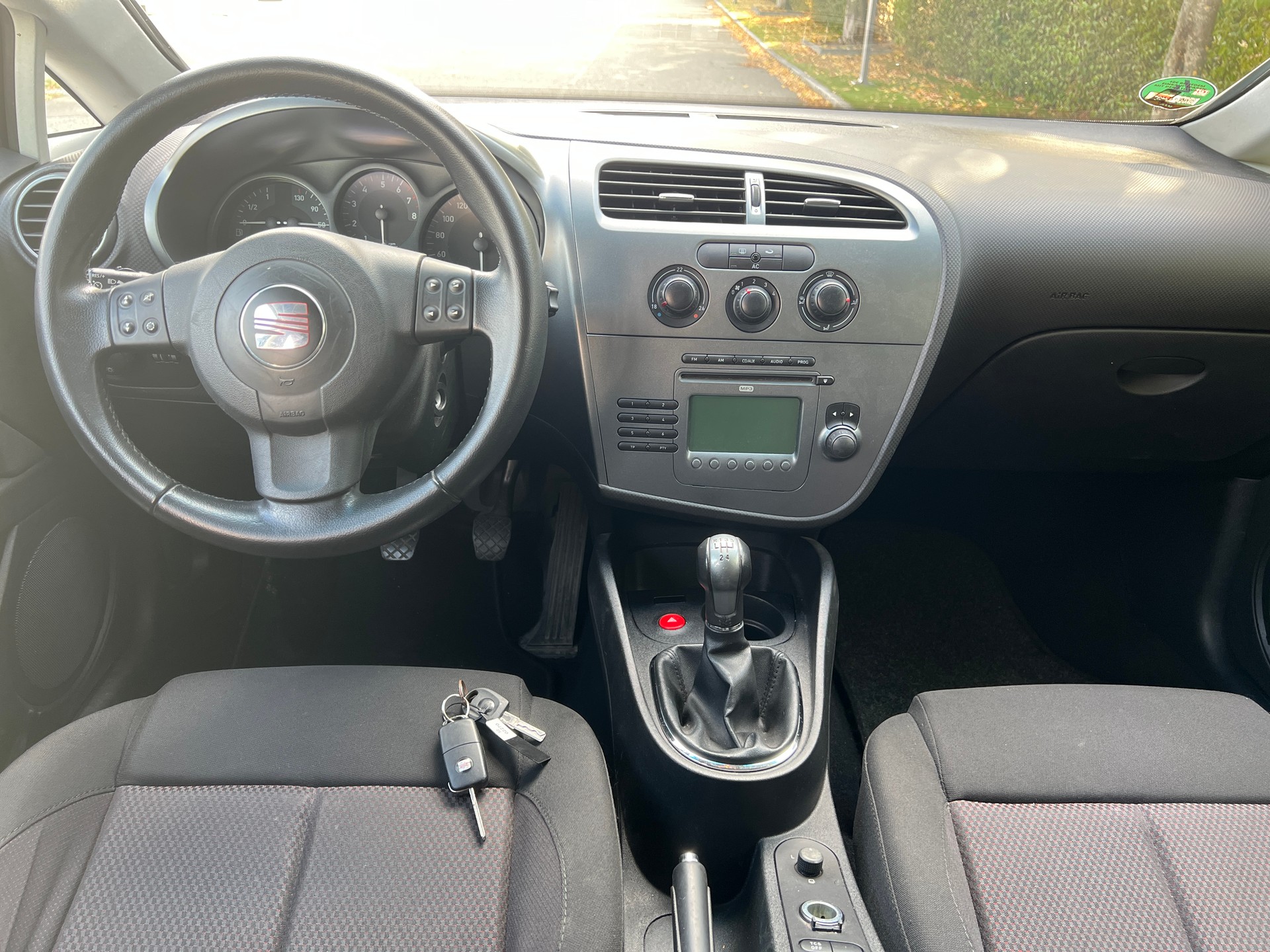 SEAT Leon 1.6 Reference-image-7