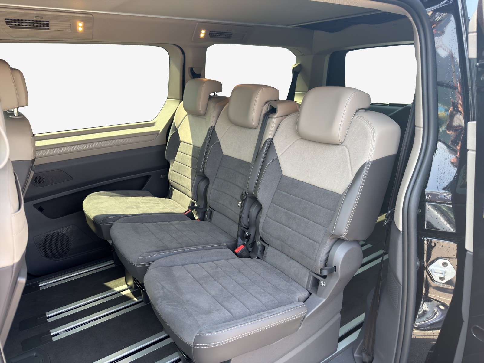 VW California eHybrid Beach Liberty 4Motion-image-11