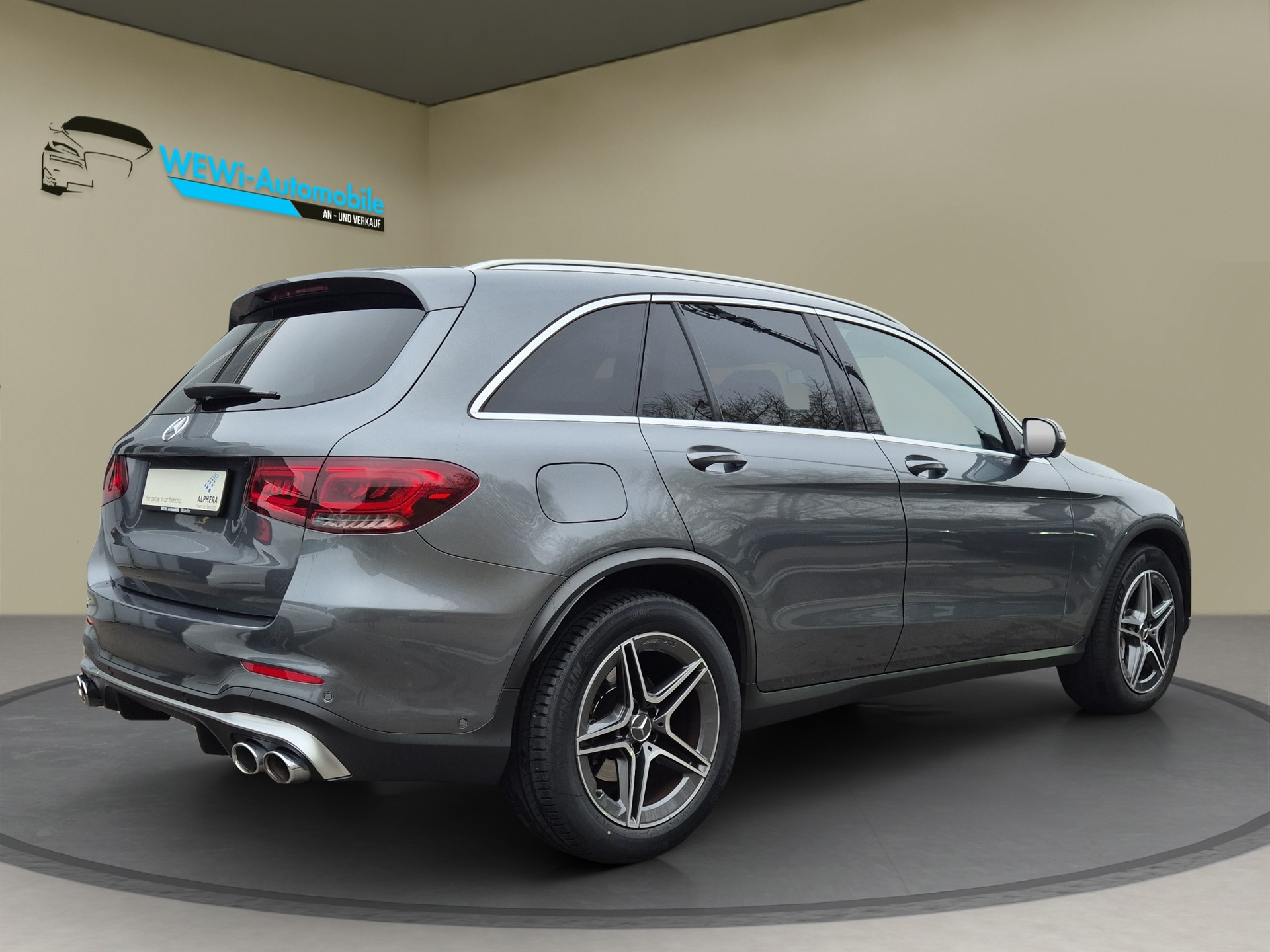 MERCEDES-BENZ GLC 43 AMG 4Matic 9G-Tronic-image-4