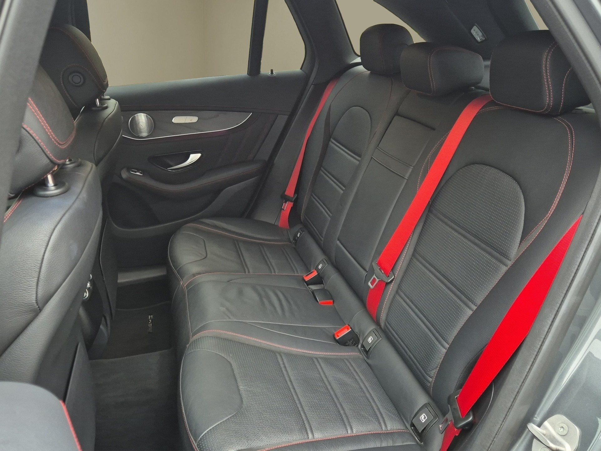MERCEDES-BENZ GLC 43 AMG 4Matic 9G-Tronic-image-14