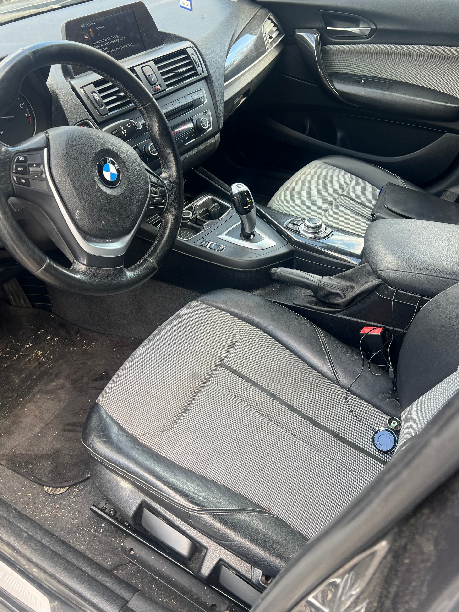 BMW 118i Urban Line Steptronic-image-11