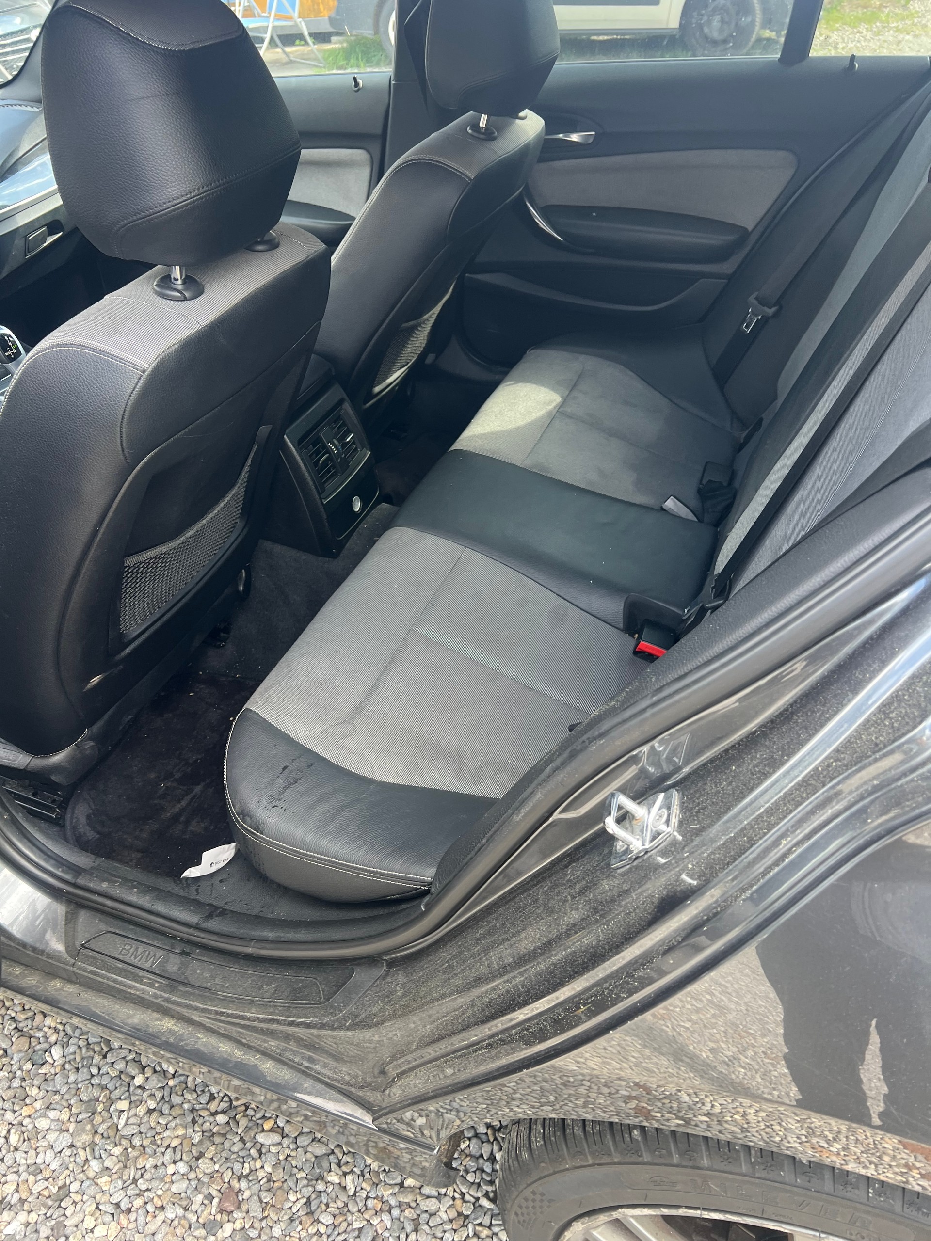 BMW 118i Urban Line Steptronic-image-10