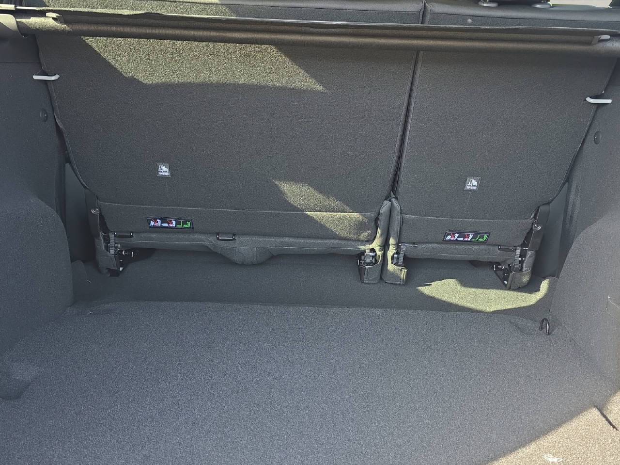 DACIA Jogger 1.8 Hybrid Extreme-image-11