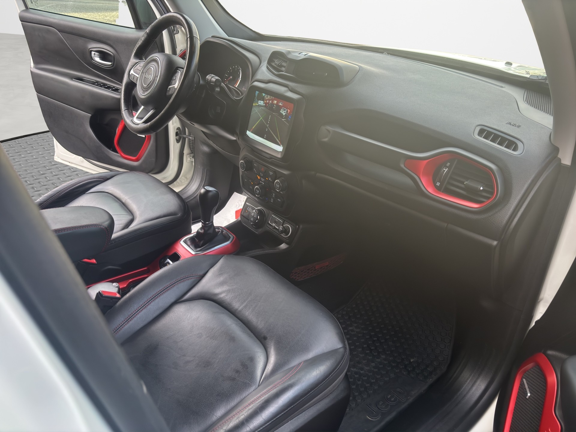 JEEP Renegade 2.0 MJ Trailhawk AWD + Low Range 9ATX-image-13
