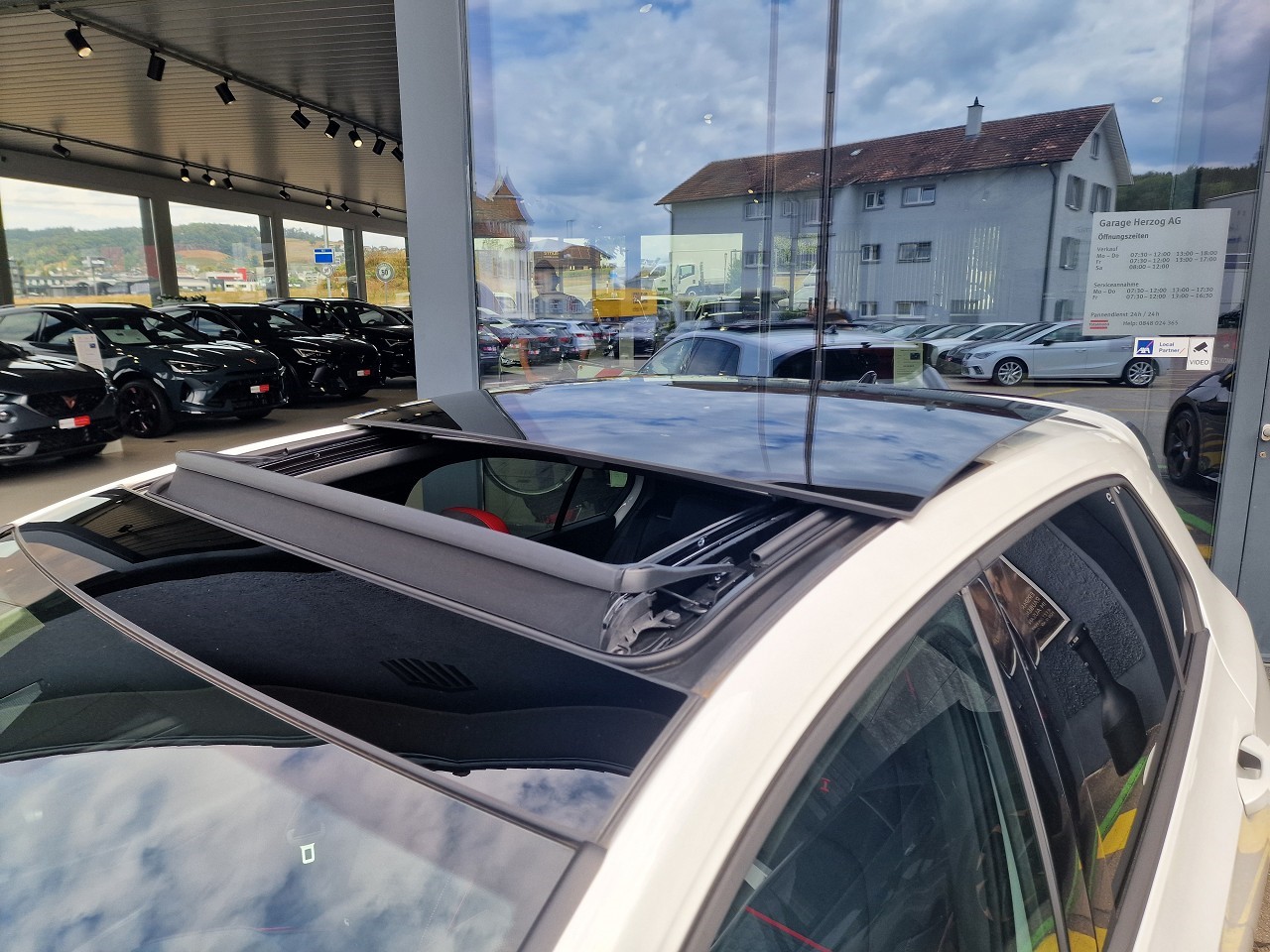 VW Golf 2.0 TSI GTI Clubsport DSG-image-29