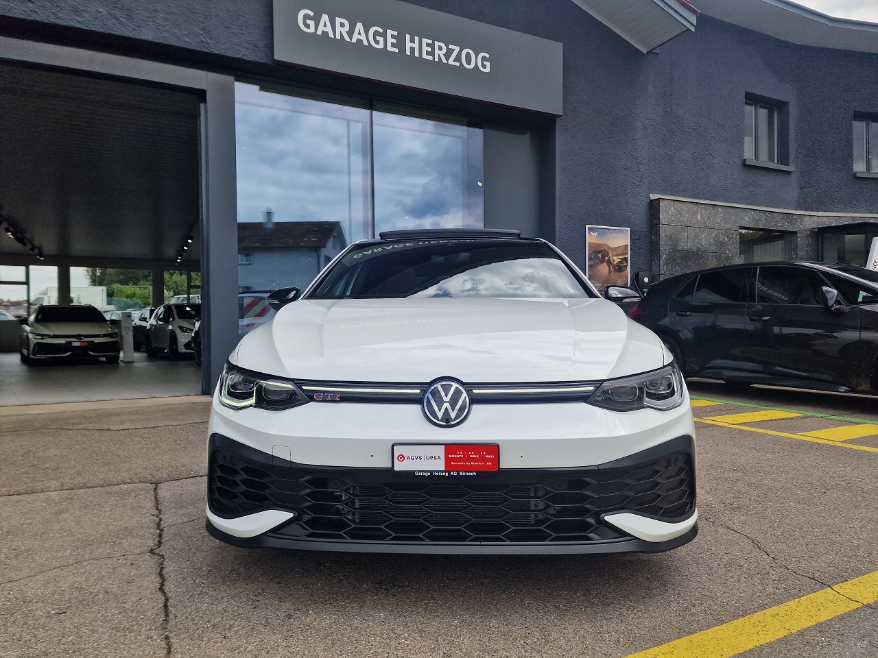 VW Golf 2.0 TSI GTI Clubsport DSG-image-8