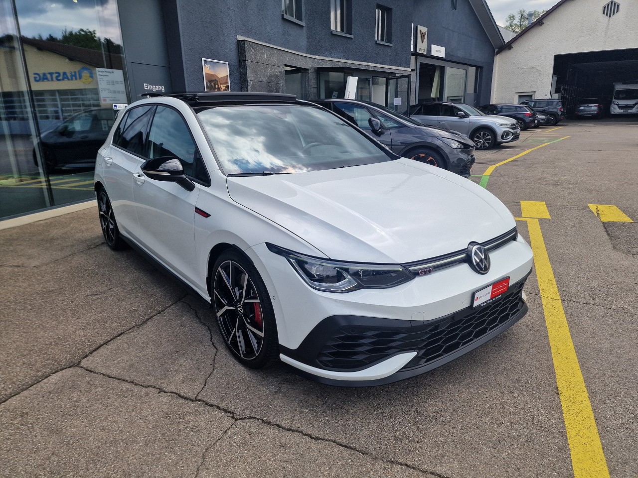 VW Golf 2.0 TSI GTI Clubsport DSG-image-7