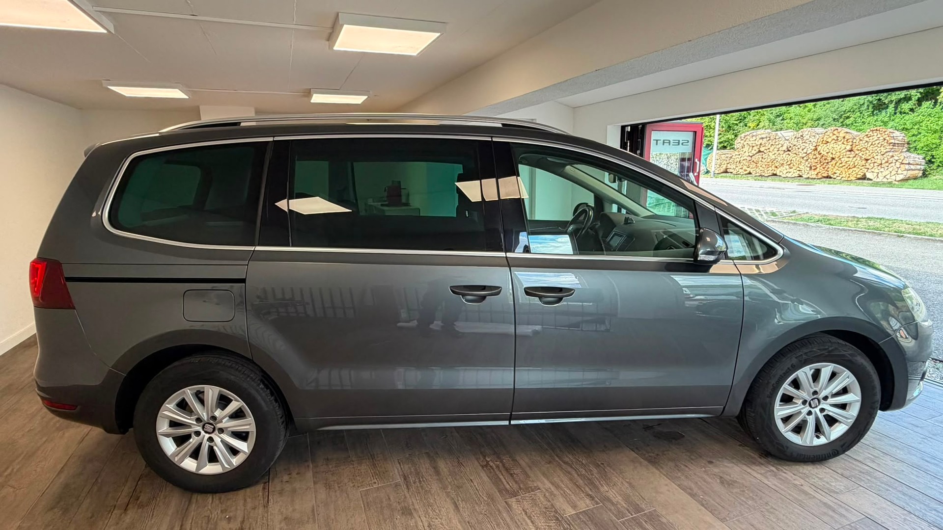 SEAT Alhambra 2.0 TDI Style DSG – Familienvan mit Top-Ausstattung-image-5