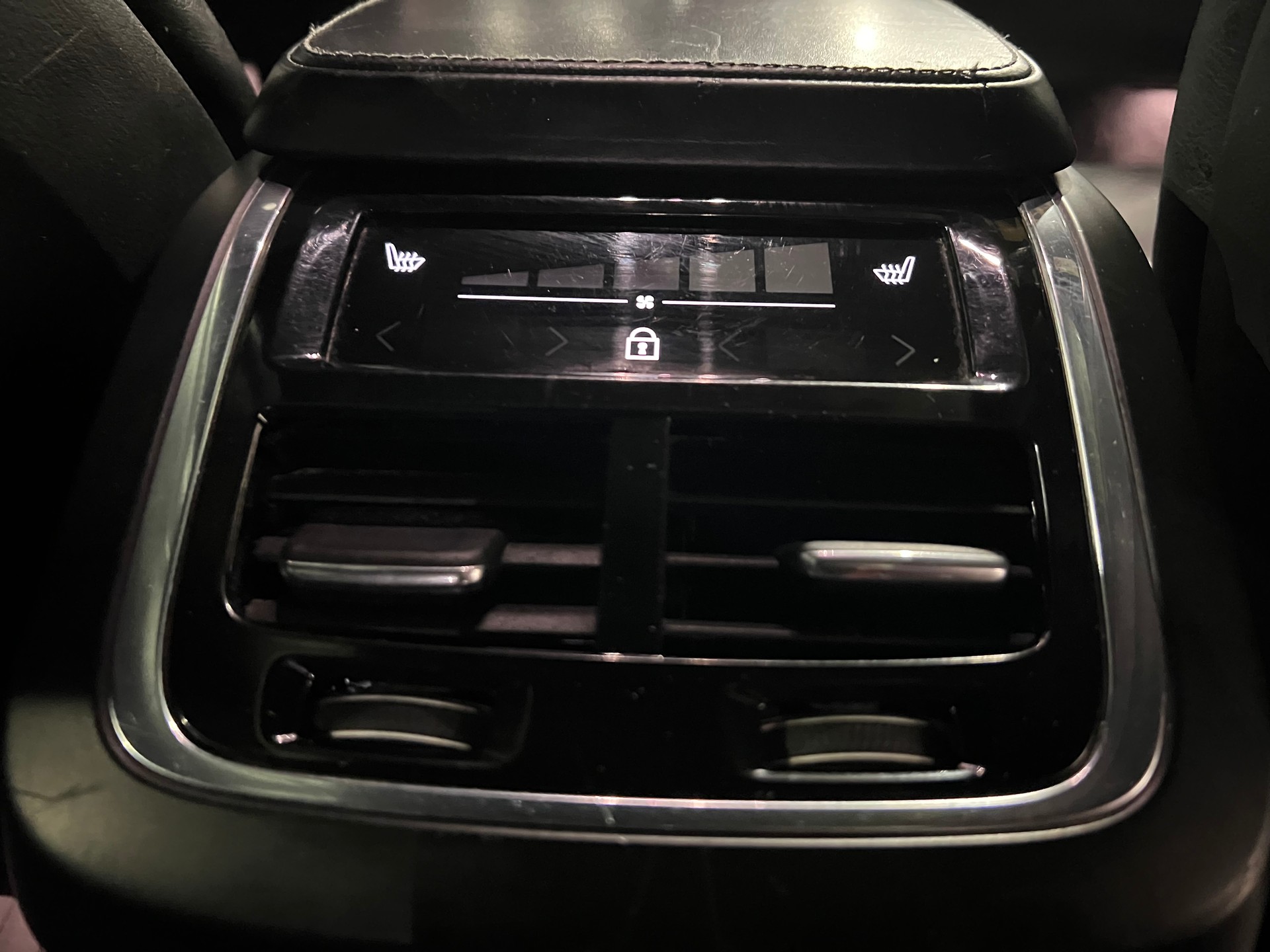 VOLVO XC90 T6 AWD R-Design Geartronic-image-28