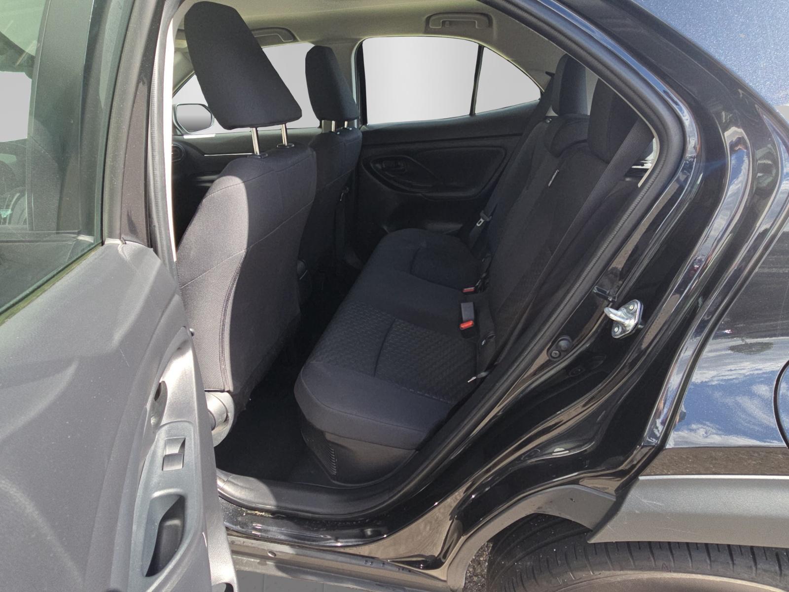 TOYOTA Yaris Cross 1.5 VVT-i HSD Comfort AWD-i-image-11