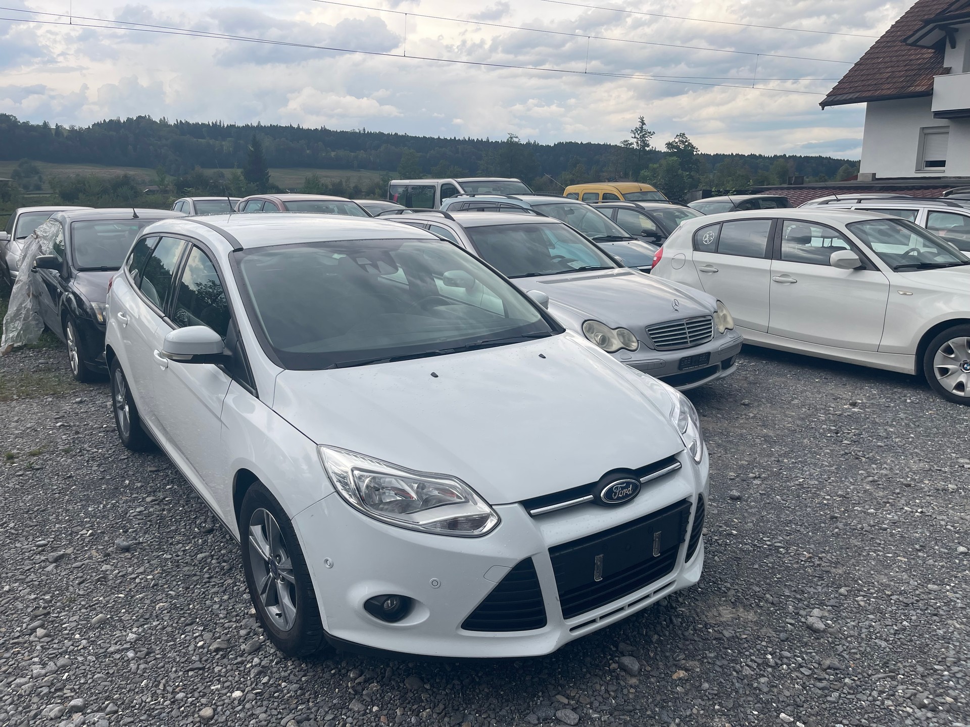 FORD Focus 1.0 SCTi Titanium-image-2