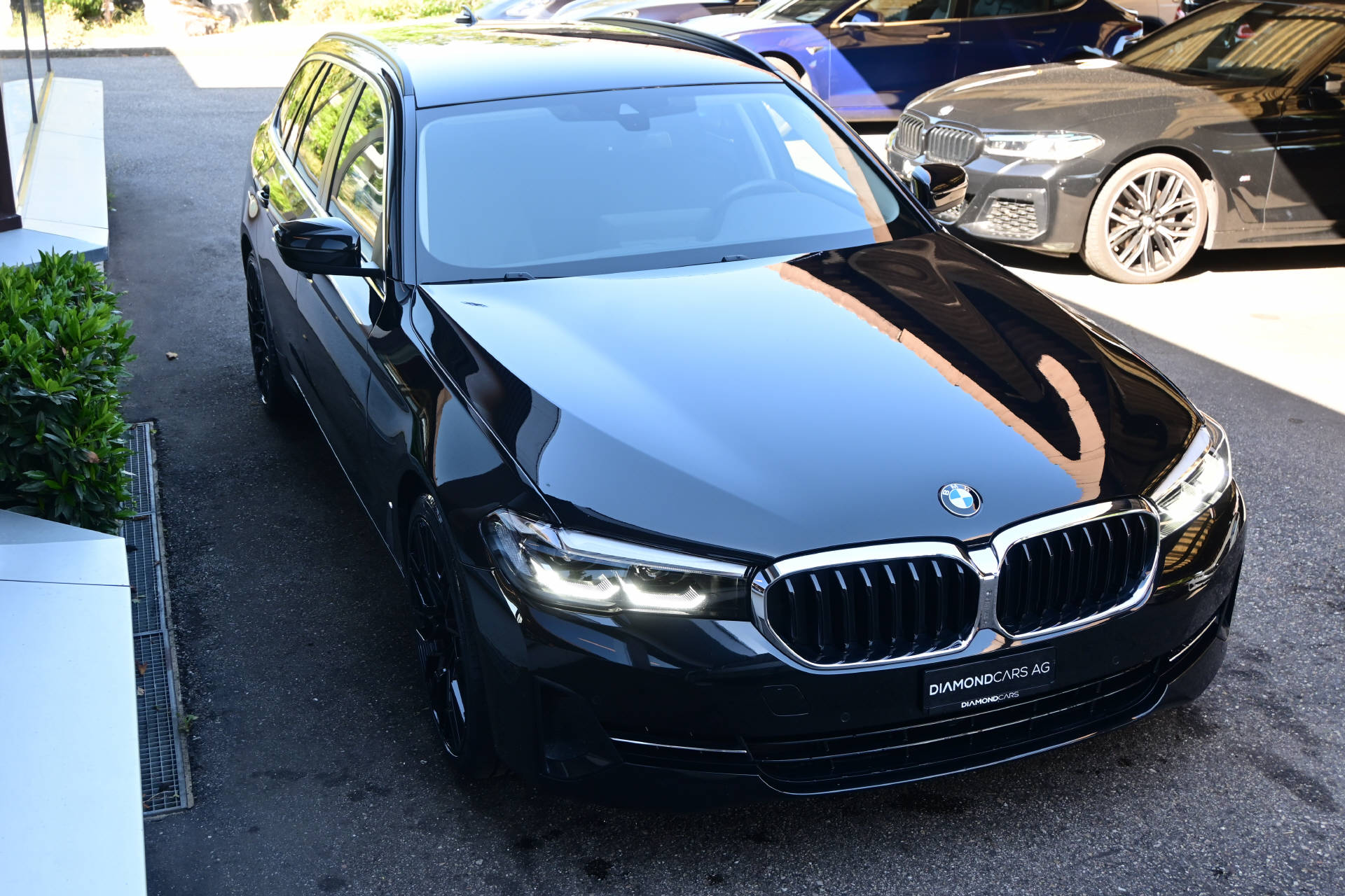BMW 520d xDrive Touring-image-2
