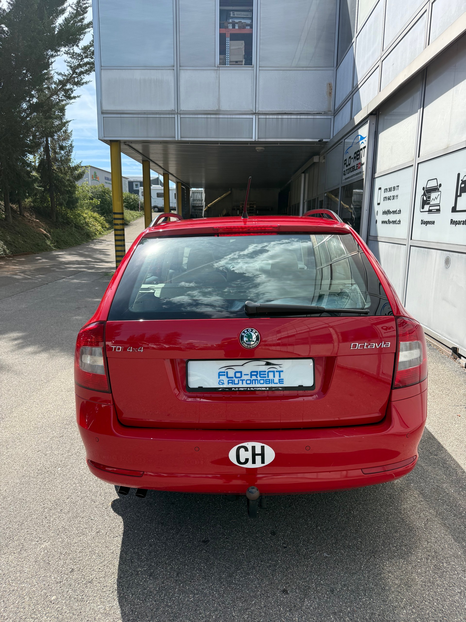 SKODA Octavia Combi 2.0 TDI Adventure 4x4 DSG || Frisch ab MFK-image-4