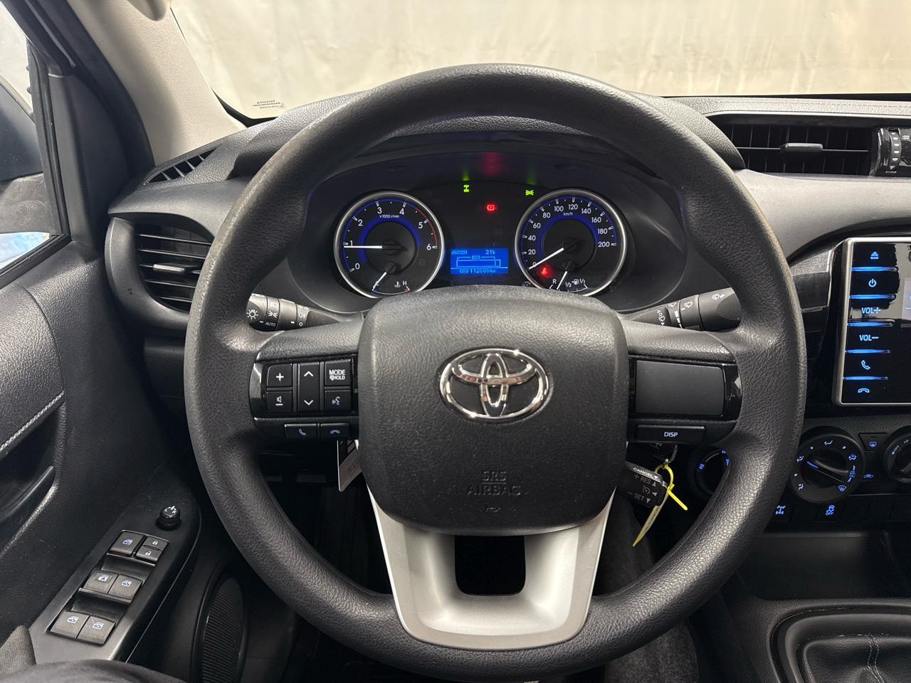 TOYOTA Hilux 2.4D-4D Luna Double Cab 4x4-image-7