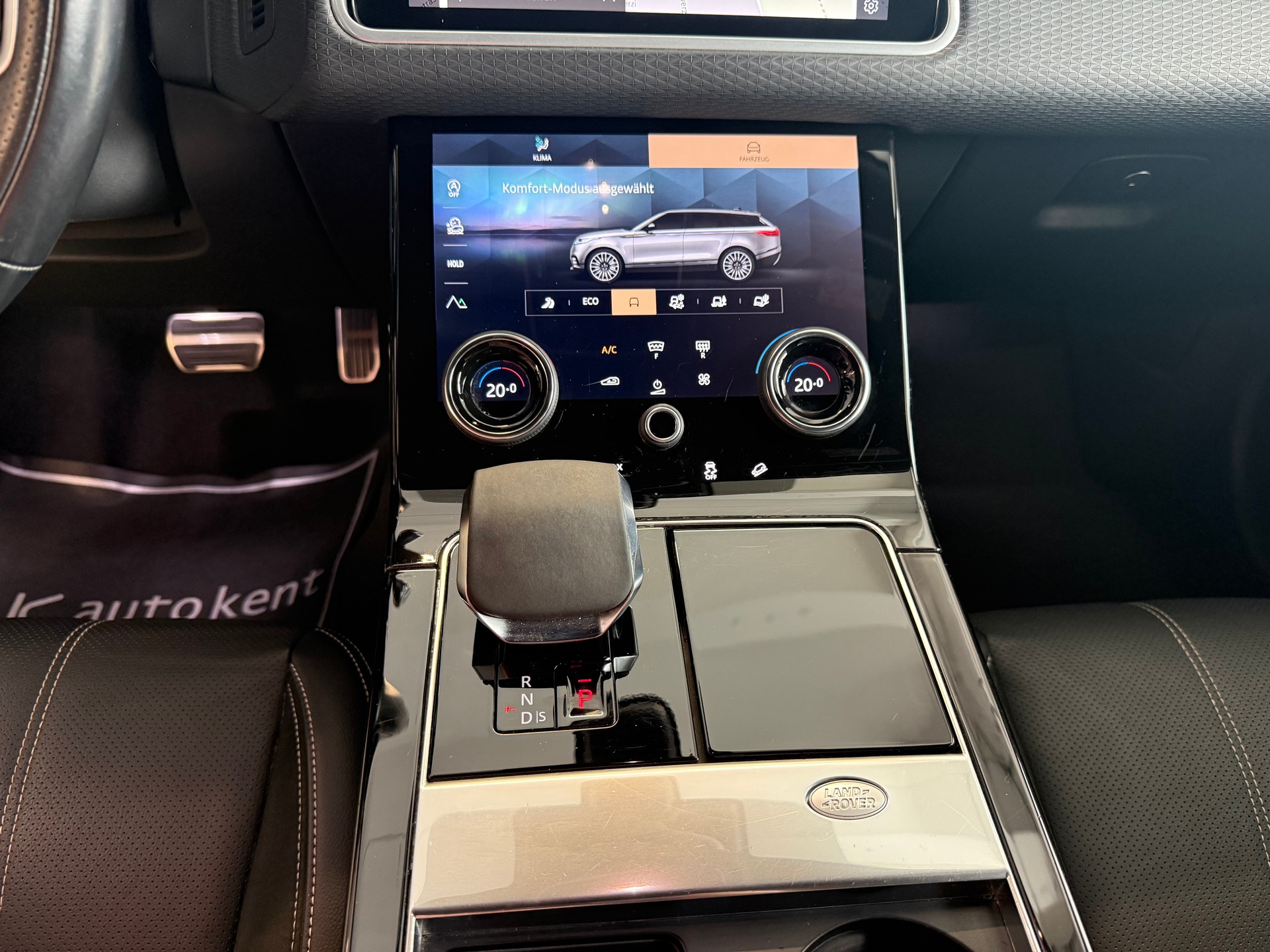 LAND ROVER Range Rover Velar R-Dynamic D 200 SE Automatic-image-14