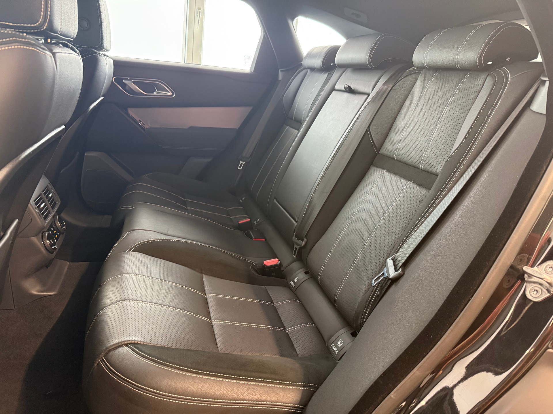 LAND ROVER Range Rover Velar R-Dynamic D 200 SE Automatic-image-21