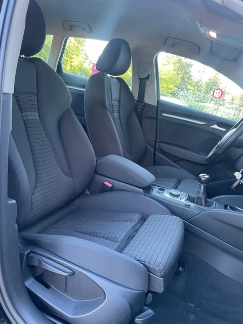 AUDI A3 Sportback 2.0 TDI Attraction quattro-image-26