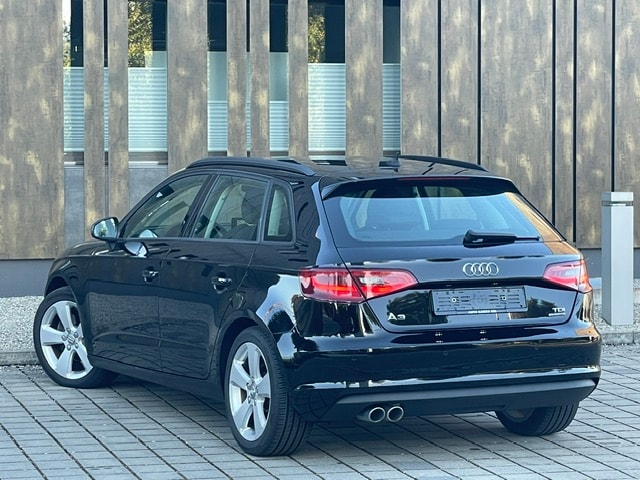 AUDI A3 Sportback 2.0 TDI Attraction quattro-image-12
